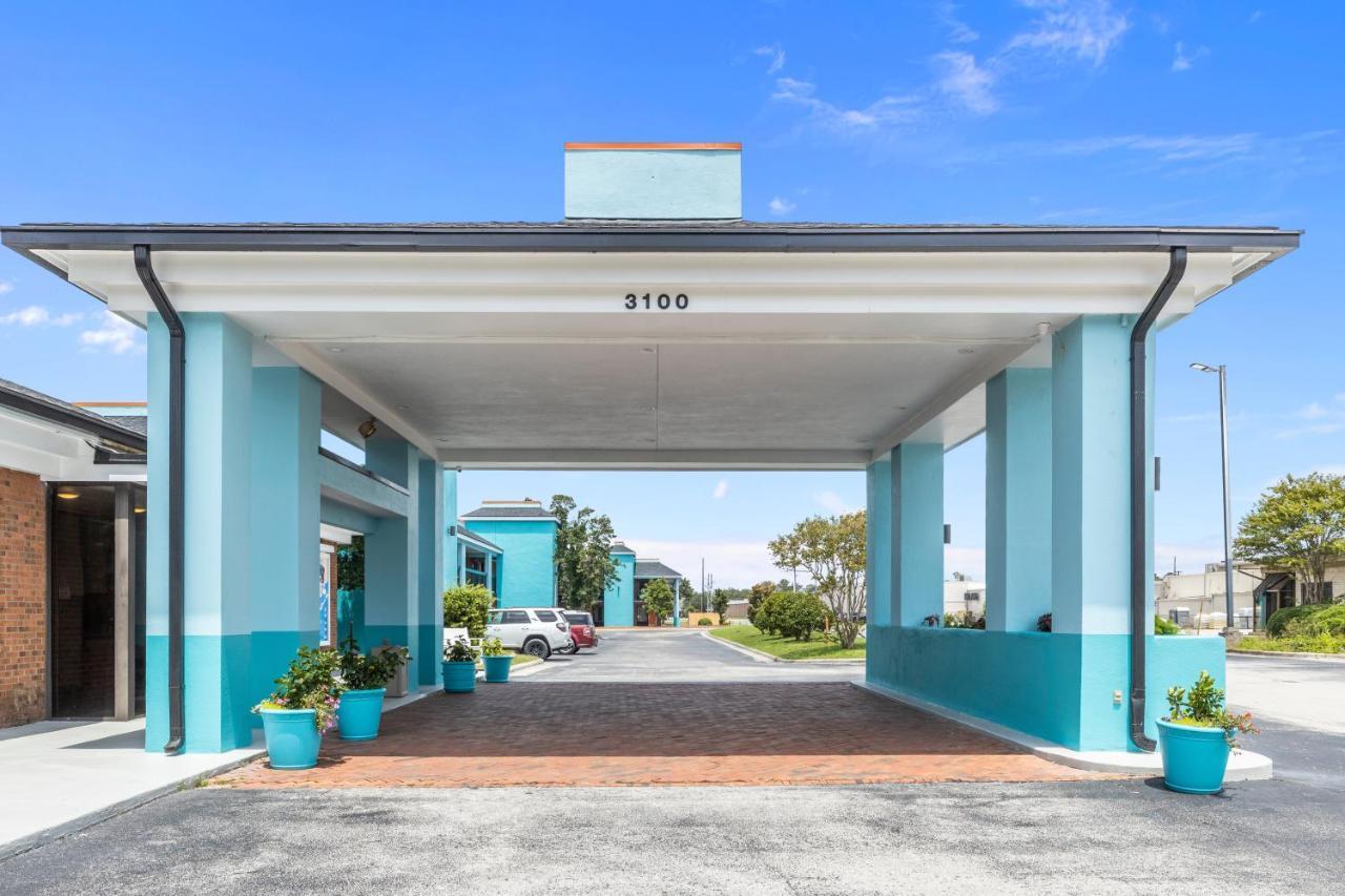 Garnet Inn & Suites, Morehead City Near Atlantic Beach Exterior foto